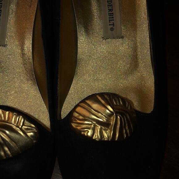 Gloria Vanderbilt Vintage Preppy Glam Academia Note Vintage Black Gold Heels 9 - Picture 5 of 15